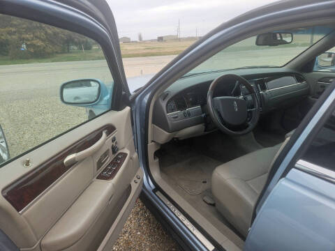 2007 Lincoln Town Car Signature Limited