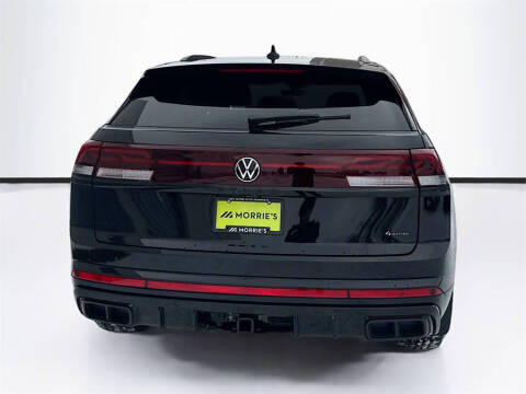 2026 Volkswagen Atlas Cross Sport SEL R-Line Black 4Motion