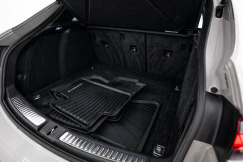 2022 Porsche Macan S