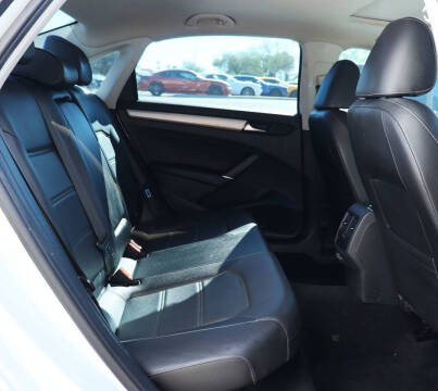 2022 Volkswagen Passat SE