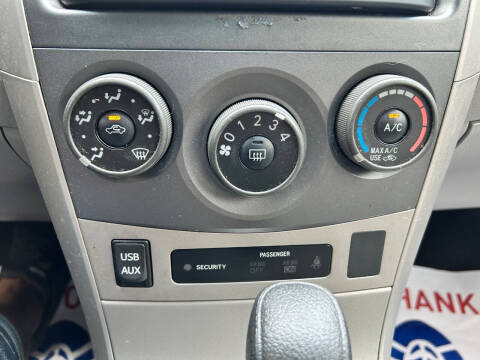 2013 Toyota Corolla LE