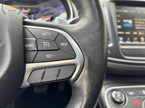 2017 Chrysler 200 Limited Platinum