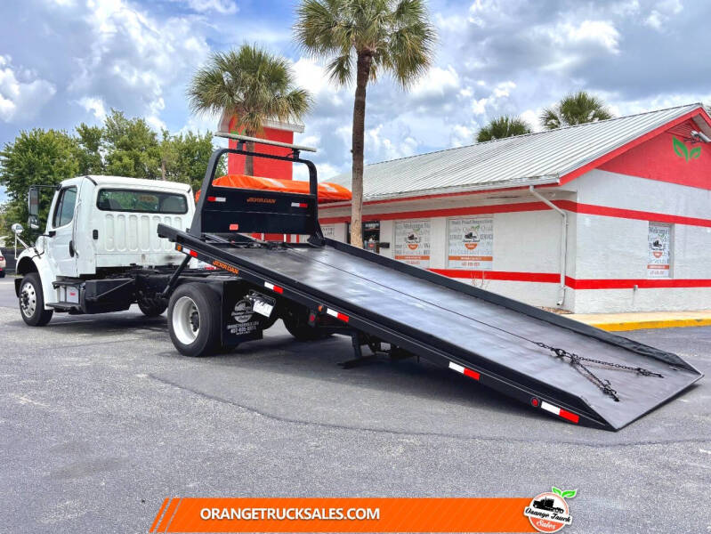 2018 Freightliner M2 106