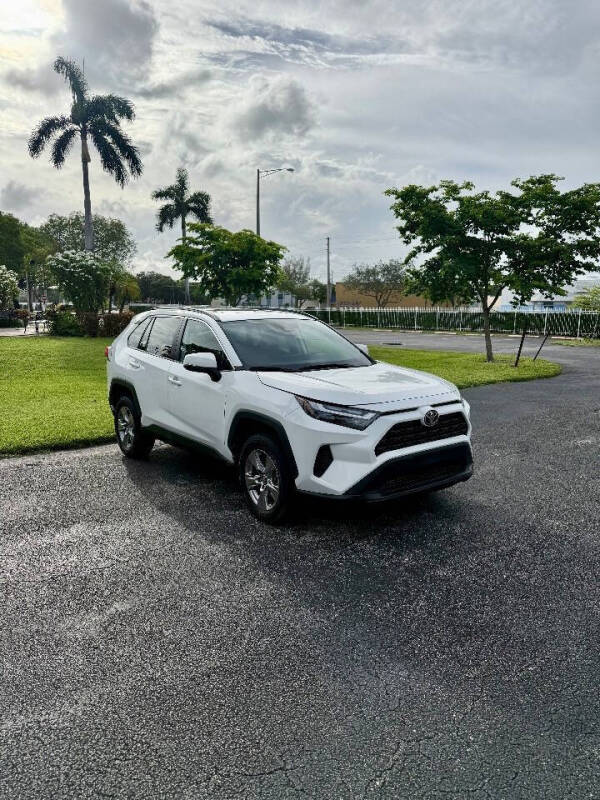 2023 Toyota RAV4 XLE