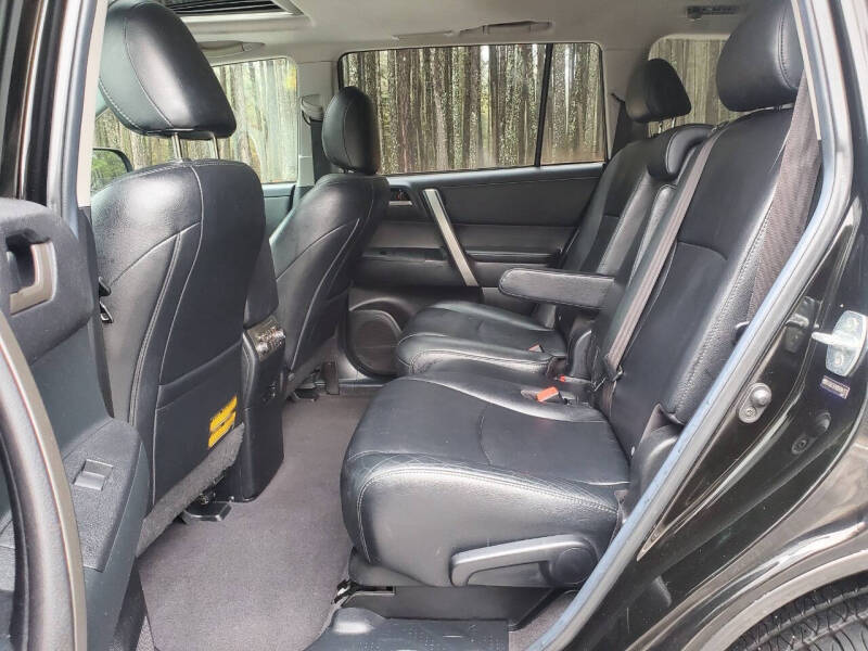 2013 Toyota Highlander SE