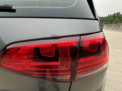 2016 Volkswagen Golf R