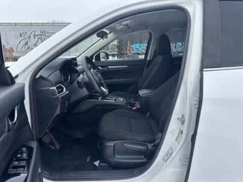 2017 Mazda CX-5 Sport