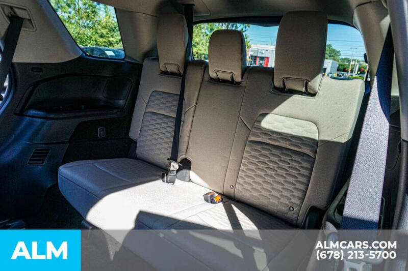 2024 Nissan Pathfinder SV