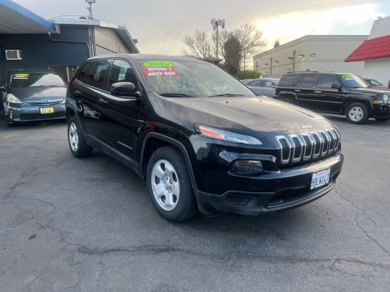 2015 Jeep Cherokee Sport