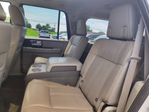 2016 Lincoln Navigator Select