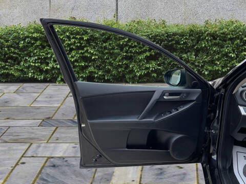 2011 Mazda MAZDA3 i Touring