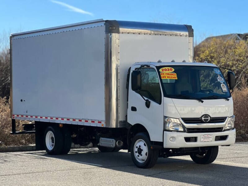 2020 Hino 195