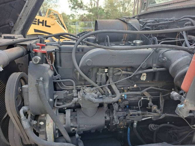 1985 AM General M923