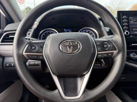 2022 Toyota Camry LE