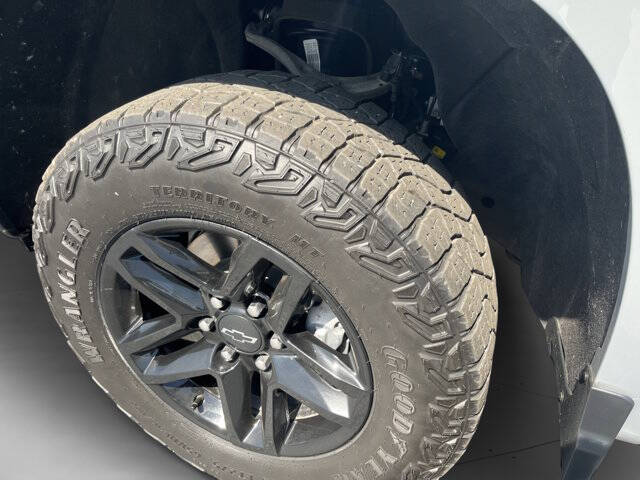 2024 Chevrolet Silverado 1500 Custom - Photo 11