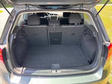 2015 Volkswagen Golf TSI Launch Edition