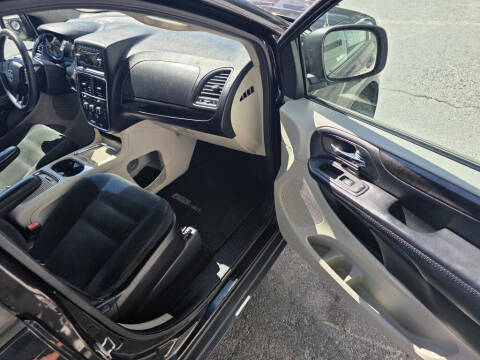 2016 Dodge Grand Caravan SXT