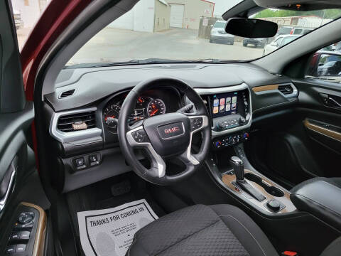 2017 GMC Acadia SLE-2
