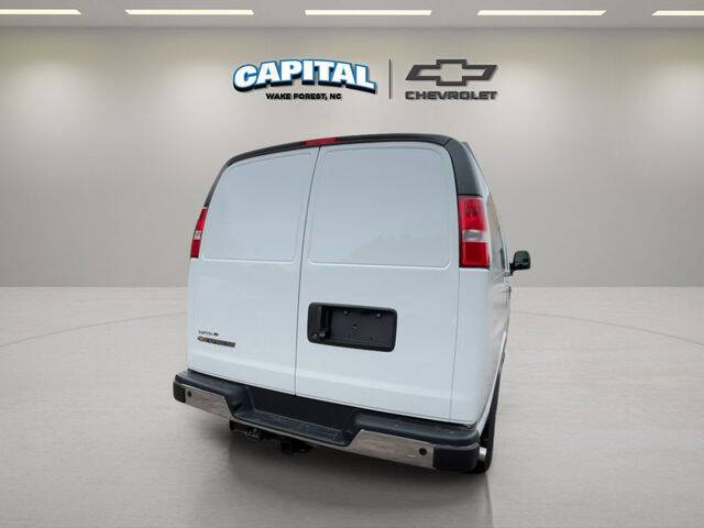 2025 Chevrolet Express 2500