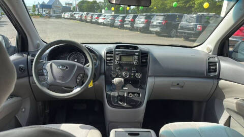 2014 Kia Sedona LX