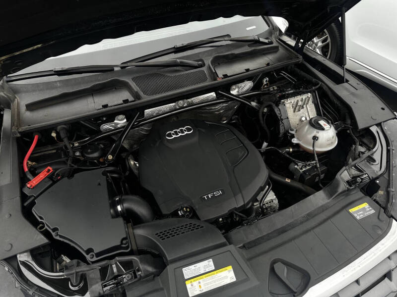 2018 Audi Q5 2.0T quattro Premium Plus