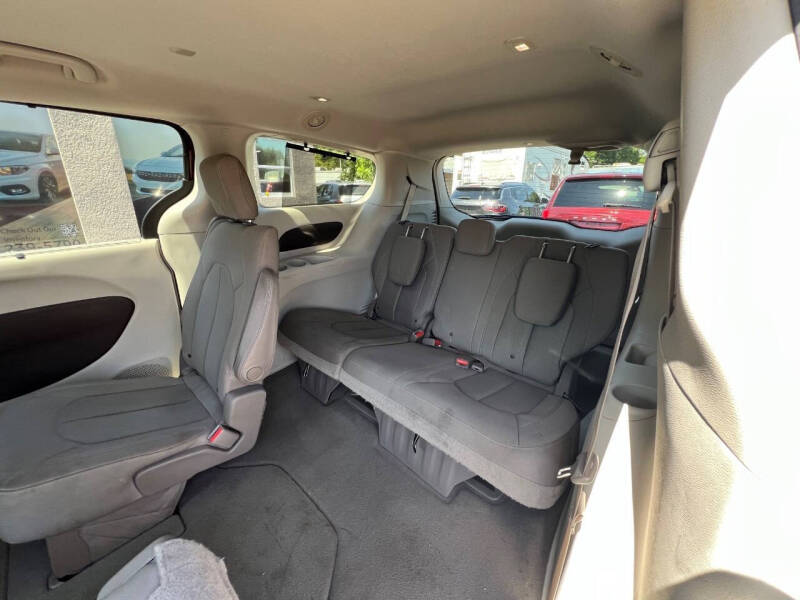 2017 Chrysler Pacifica Touring Plus