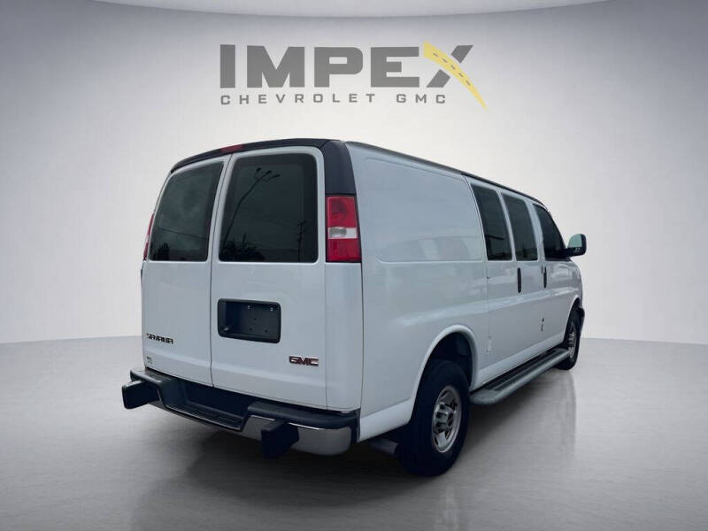 2023 GMC Savana 2500