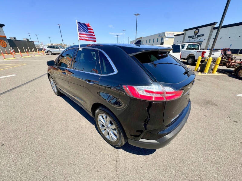 2019 Ford Edge Titanium
