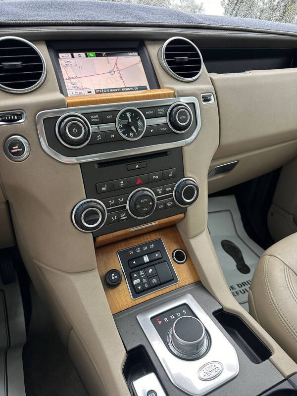 2015 Land Rover LR4 HSE LUX
