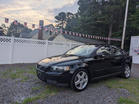 2006 Volvo S40 for sale at Howe's Auto Sales in Lowell MA