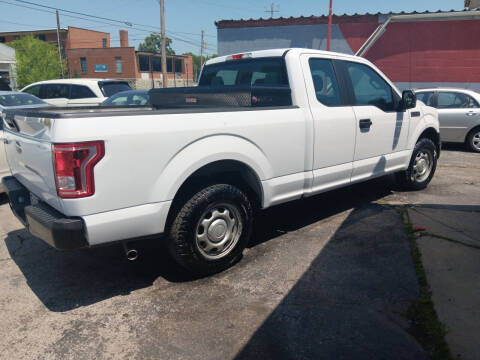 2017 Ford F-150 for sale at Best Deal Motors in Saint Charles MO