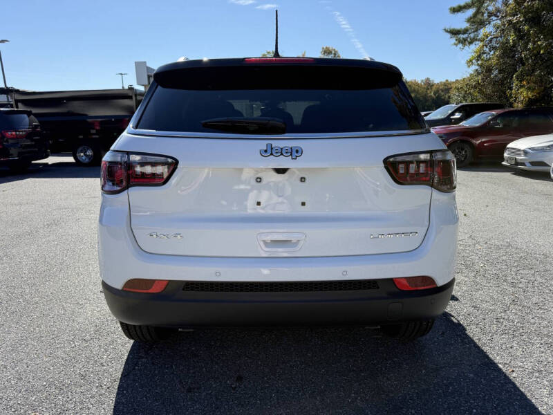 2026 Jeep Compass Limited Altitude