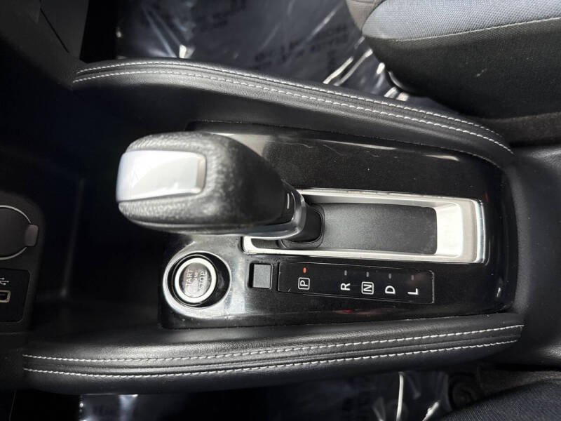 2018 Nissan Kicks SR