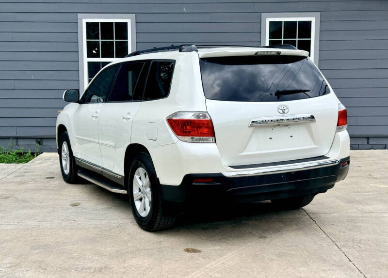 2013 Toyota Highlander Plus