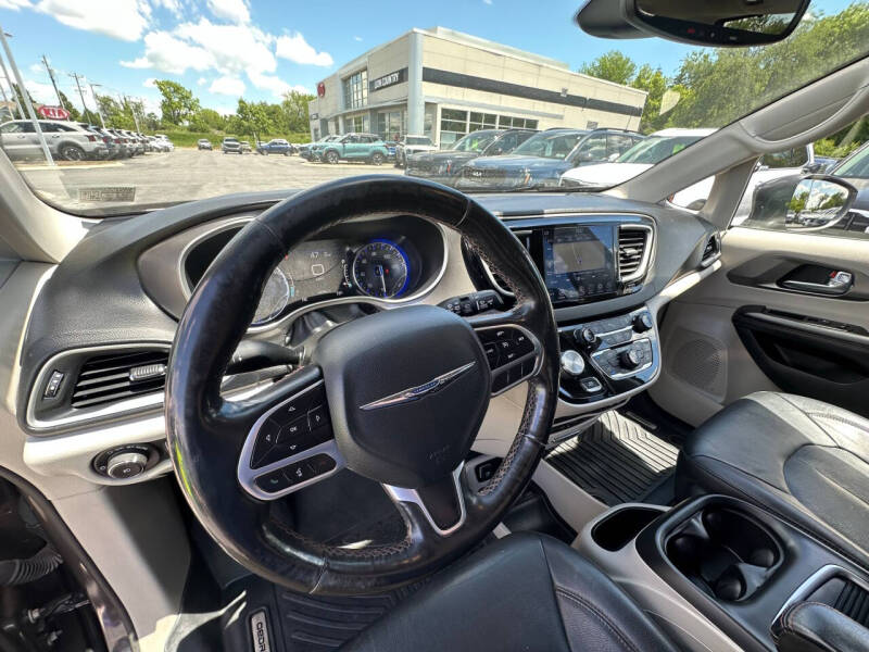 2020 Chrysler Pacifica Touring L Plus