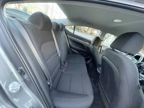 2020 Hyundai Elantra SE