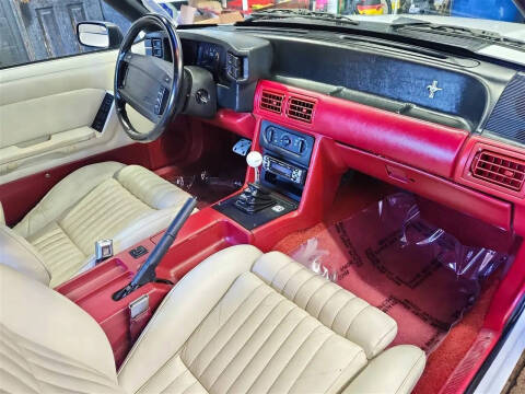 1990 Ford Mustang