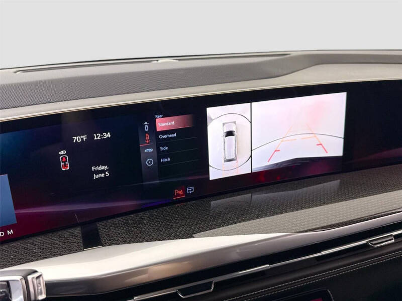 2025 Cadillac Escalade-V
