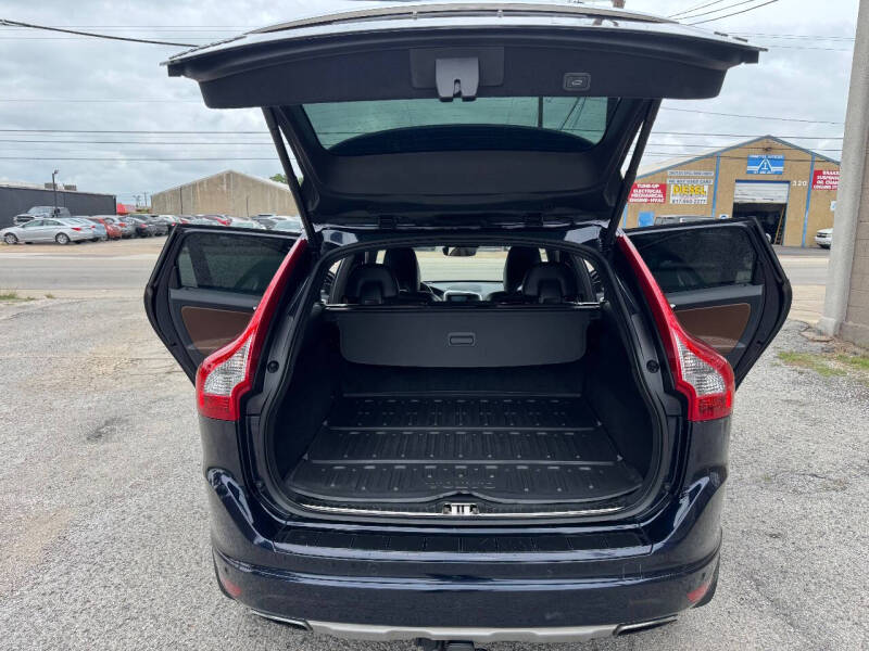 2016 Volvo XC60 T6 Drive-E Platinum