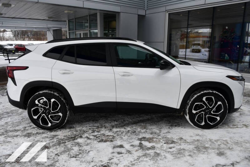 2024 Chevrolet Trax RS