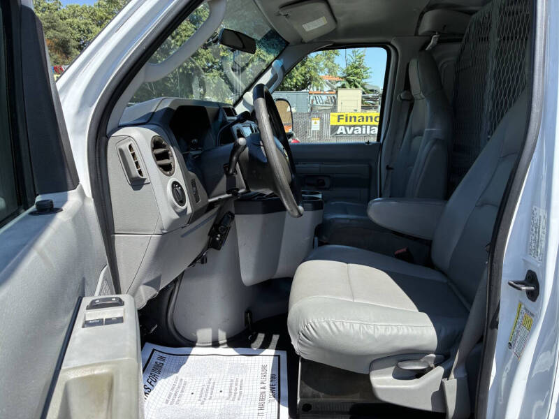 2013 Ford E-Series E-250