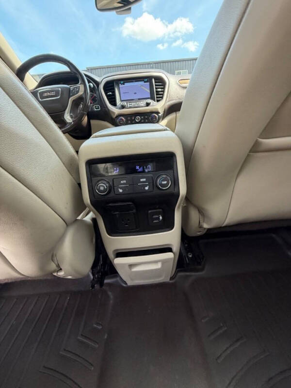2019 GMC Acadia Denali