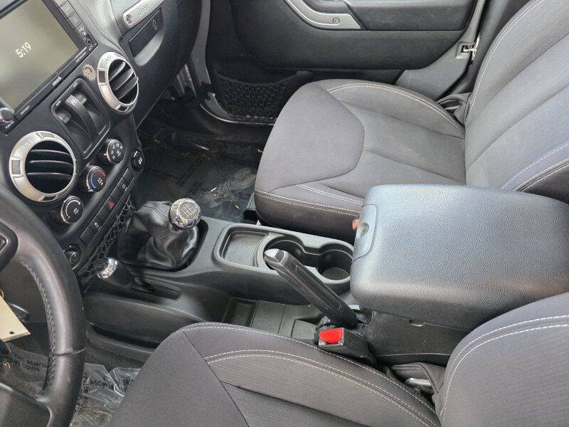 2013 Jeep Wrangler Sahara