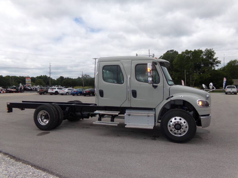 2024 Freightliner M2 106