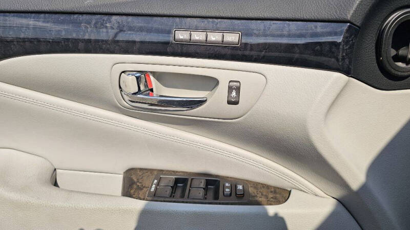 2008 Lexus LS 460