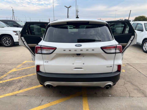 2020 Ford Escape SE