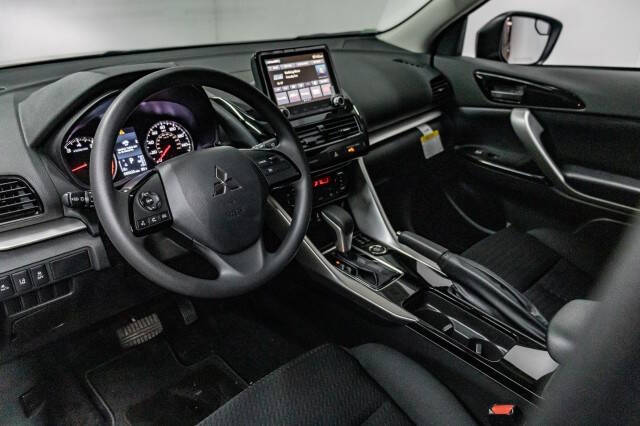 2025 Mitsubishi Eclipse Cross LE