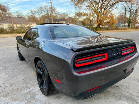 2015 Dodge Challenger SXT