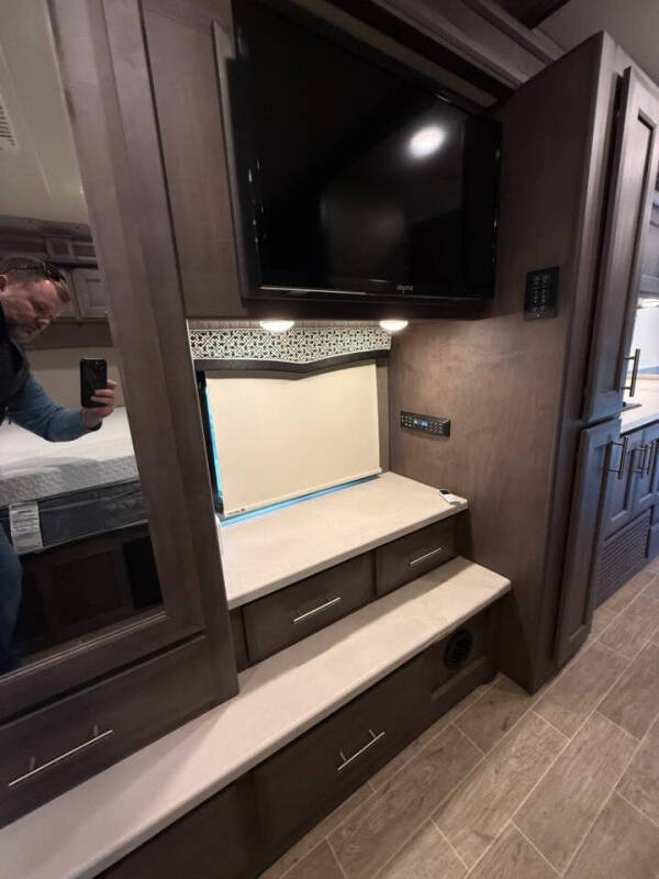 2021 Thor Motor Coach Omni