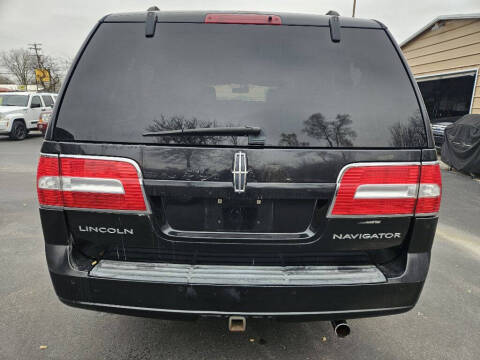 2011 Lincoln Navigator L